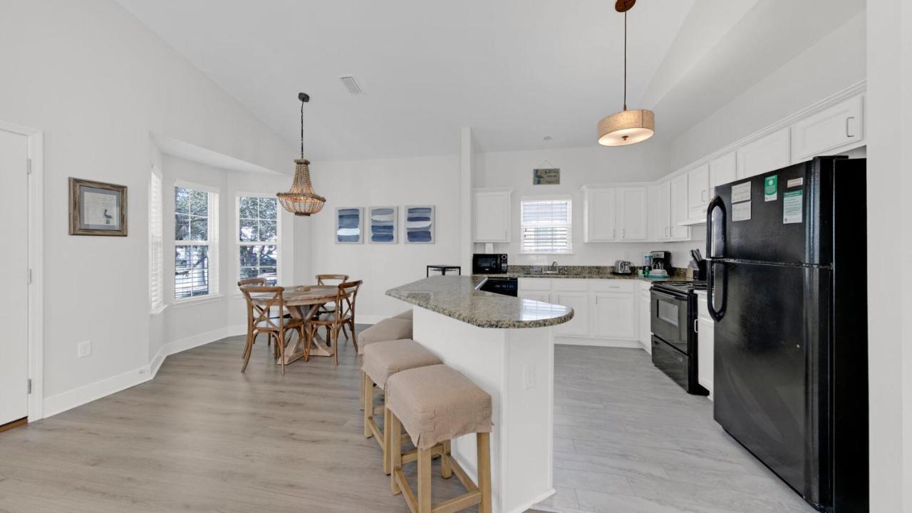 Pelican House - Newly Remodeled, Professionally Decorated, Only About 1 Mile To Seaside! Santa Rosa Beach Dış mekan fotoğraf